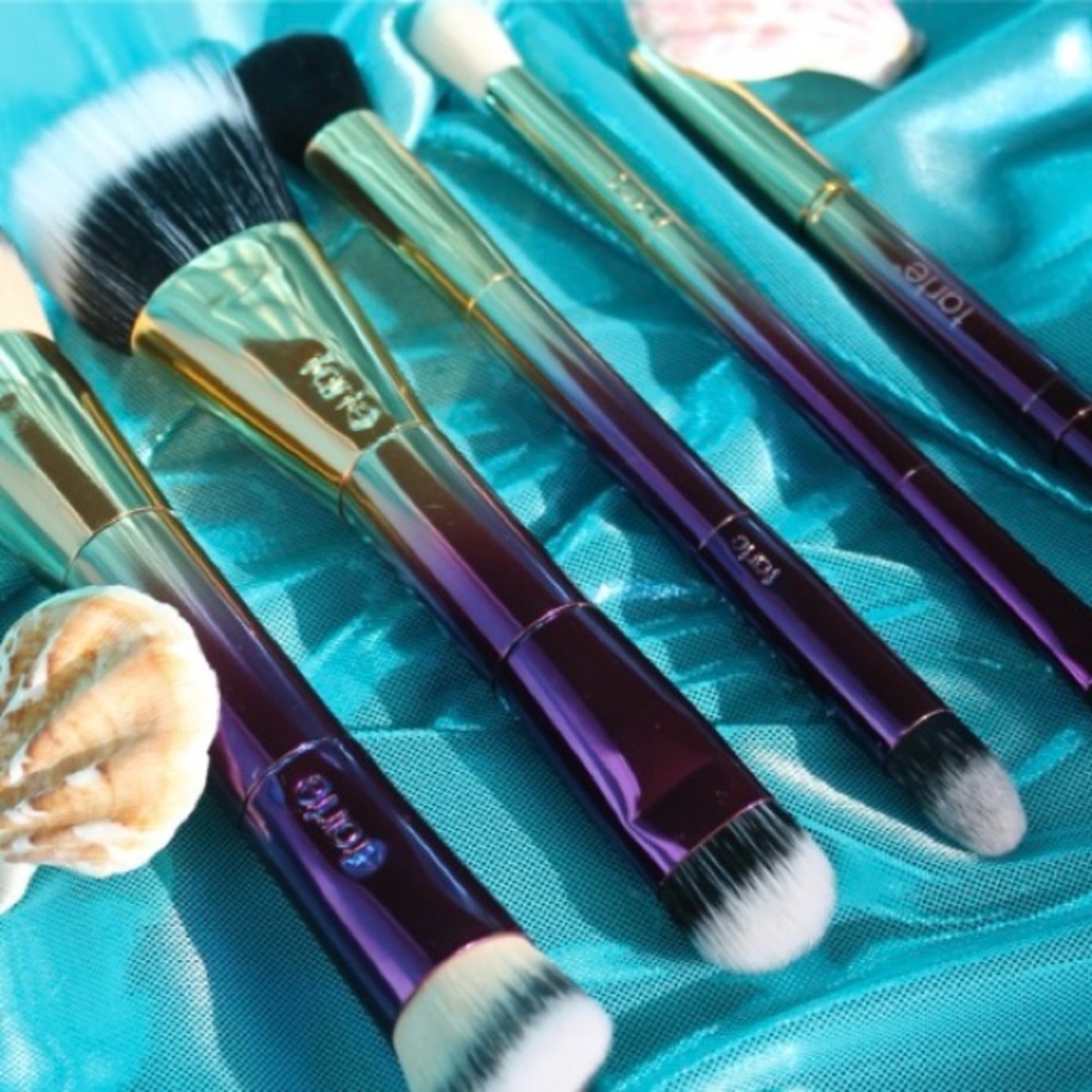 Tarte Rainforest of the Sea Purple Makeup Brush Set
